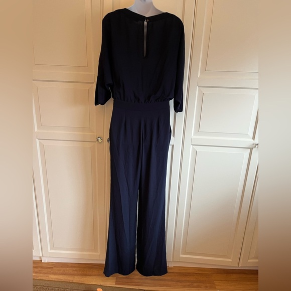 Diane von Furstenberg 'Lucy' Blouson
Jumpsuit Navy Blue Size 4, Wide Leg Flowy - Picture 7 of 17